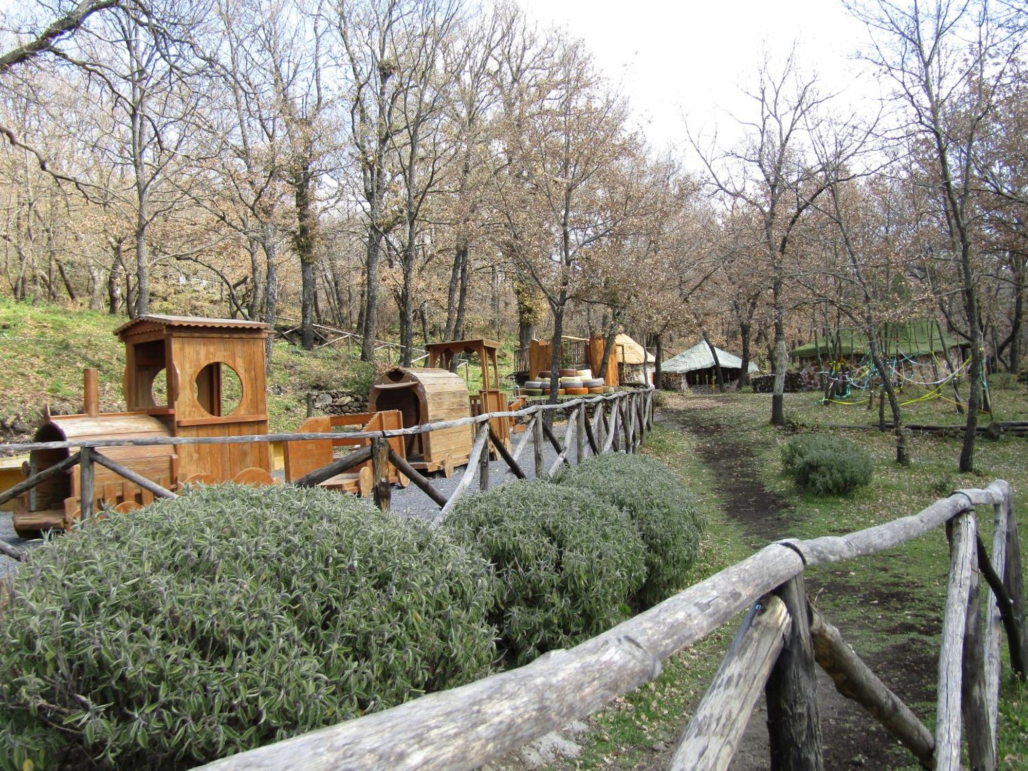 Boscoscuro Villa Ragalna Exterior photo